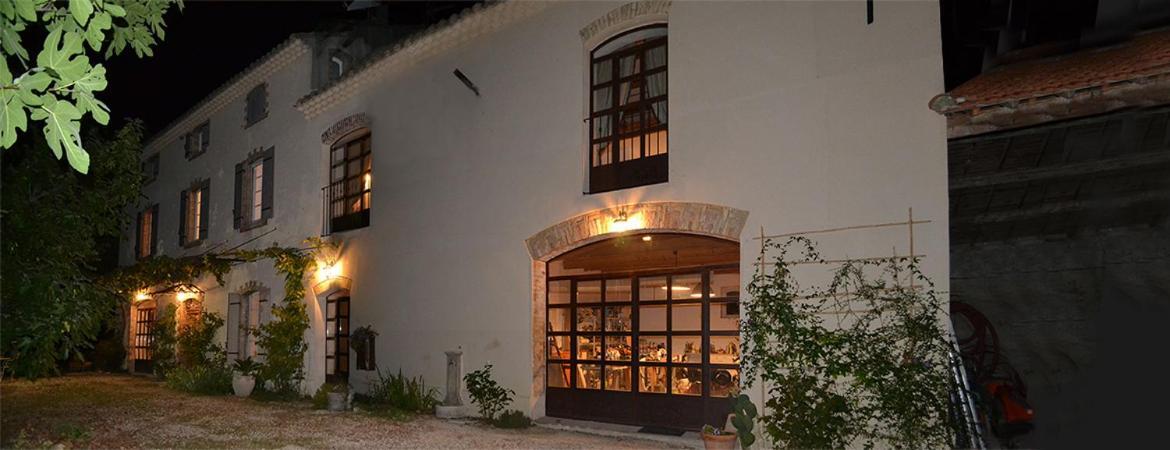 Chambres D Hotes De Charme Dans Mas La Souvine Du 17Eme, Chambres Climatisees Bédarrides Zewnętrze zdjęcie
