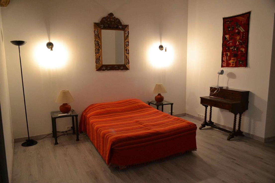 Chambres D Hotes De Charme Dans Mas La Souvine Du 17Eme, Chambres Climatisees Bédarrides Zewnętrze zdjęcie